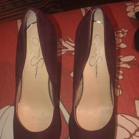 Jessica Simpson burgundy/wine stilettos - Picture 3 of 3